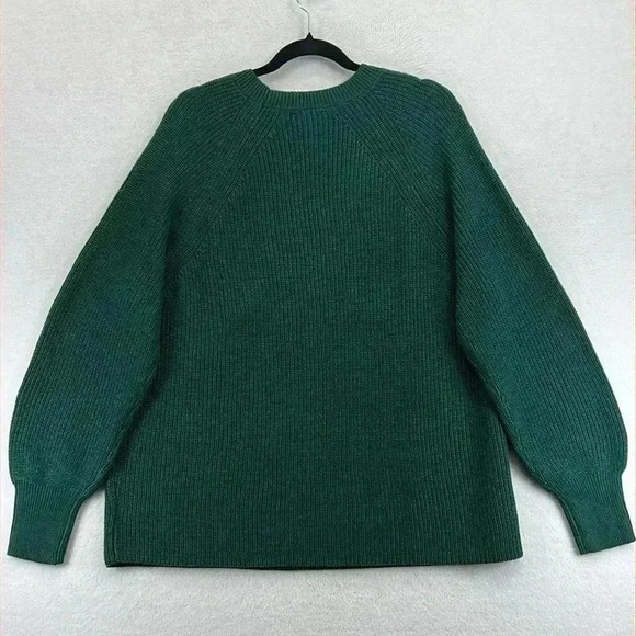 Jessica Simpson Women’s Sweater Plus Size XXL
Dark Forrest Green Ribbed Knit - Picture 4 of 9